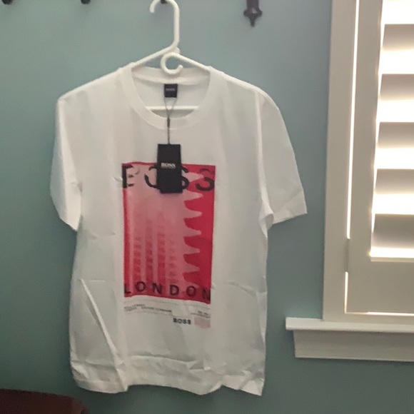 Hugo Boss NWT T-Shirt